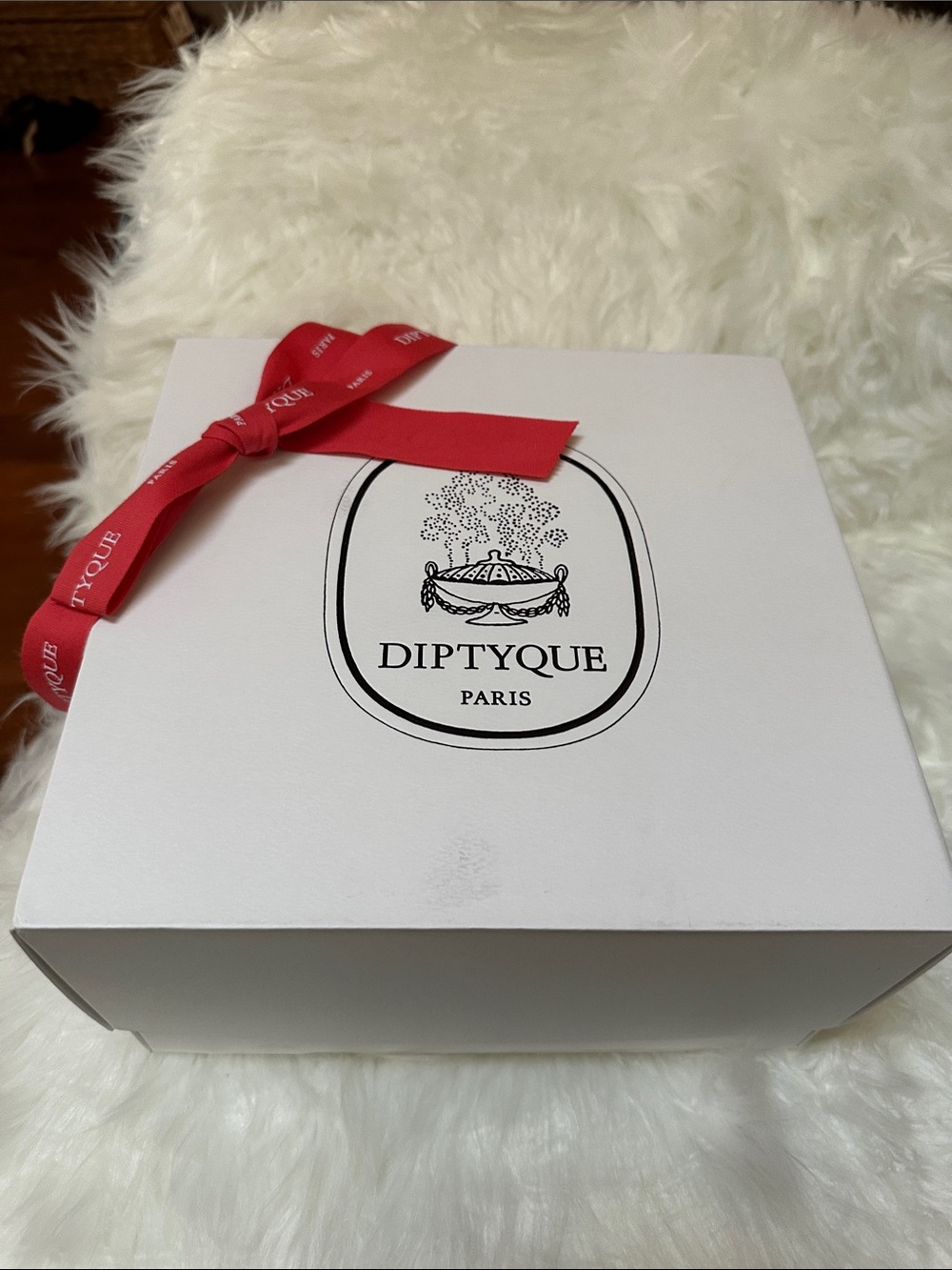 diptyque White Gift Box with Red Ribbon